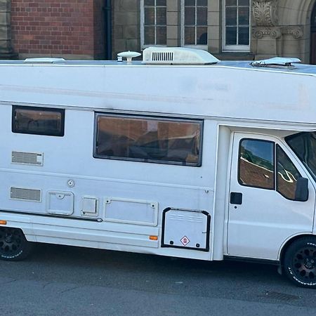 Hotel Cool Wheels On The Waterfront Liverpool Exterior foto